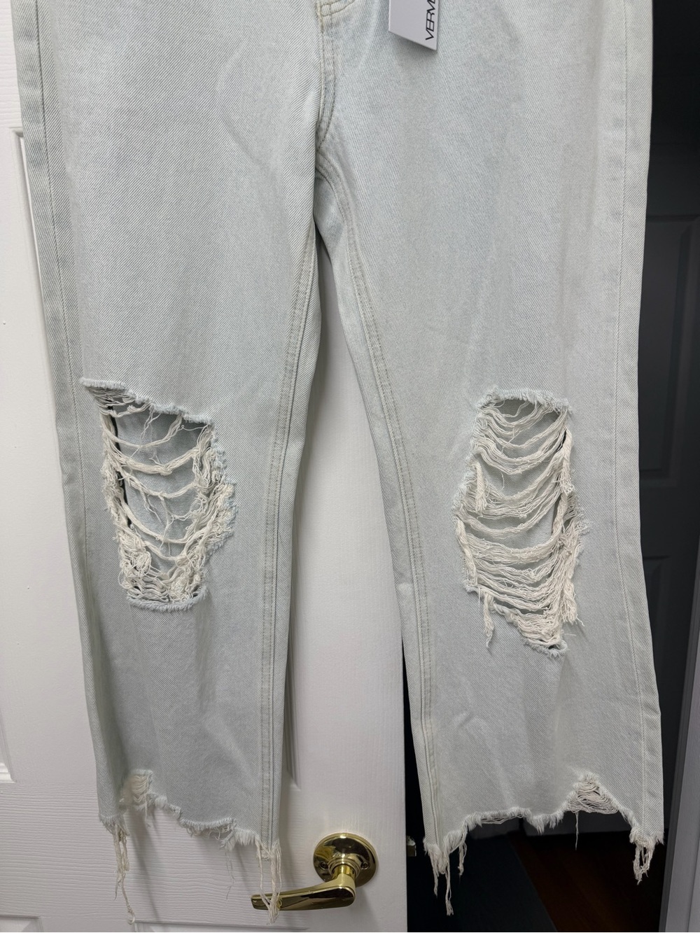 NWT Vervet Flying Monkey High Rise Crop Flare Jeans Light Wash Size 28 - Picture 5 of 15